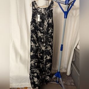 NWT 22W reversible black and white Maxi dress by Style & Co